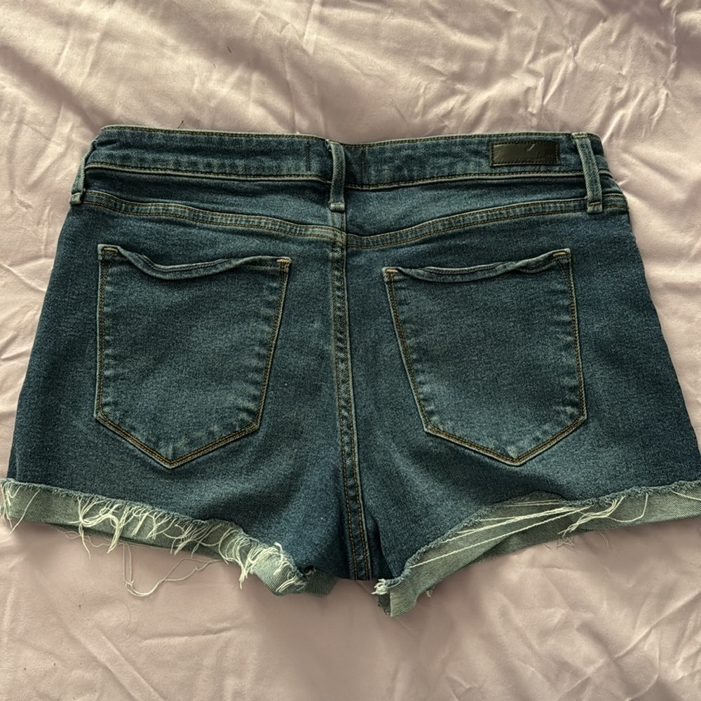 Abercrombie Low Rise ‘Harper’ Jean Shorts - Picture 3 of 3